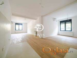 Nov 6.0 stan sa dvorištem, Dunavska, Dorćol, 269m2